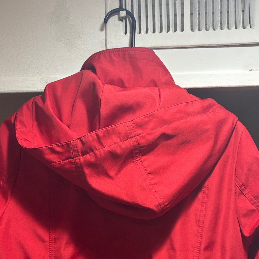 GUESS Women's Red Utility Hooded Jacket Size Small - Picture 8 of 8
